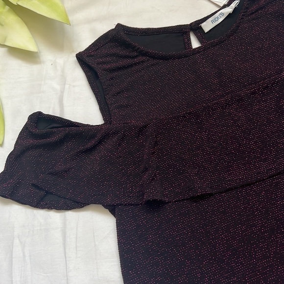 NWT Ricki’s Ruffle Cold Shoulder Blouse - Picture 4 of 7